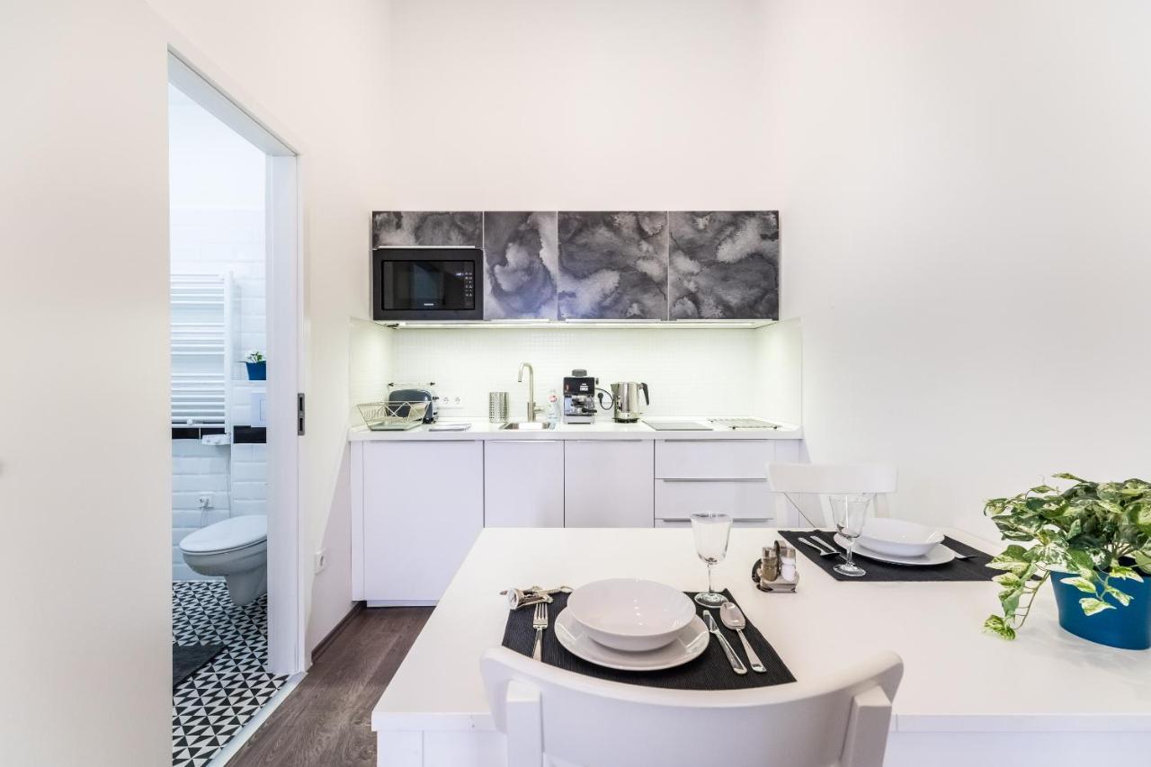 Cosy Studios In The Heart Of The City بودابست المظهر الخارجي الصورة