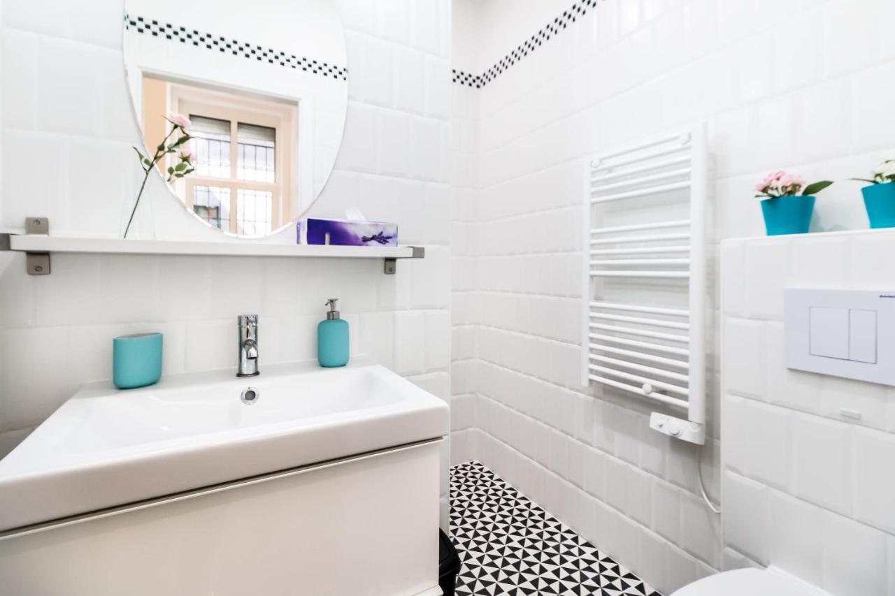 Cosy Studios In The Heart Of The City بودابست المظهر الخارجي الصورة