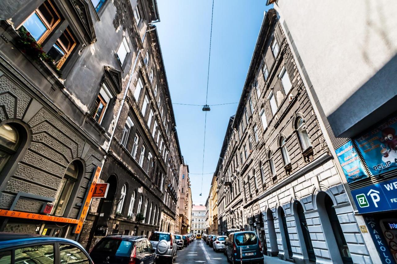 Cosy Studios In The Heart Of The City بودابست المظهر الخارجي الصورة